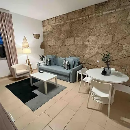 Amazing Beachfront Las Canteras 大加那利岛拉斯帕尔马斯