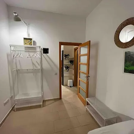 Amazing Beachfront Canteras 公寓